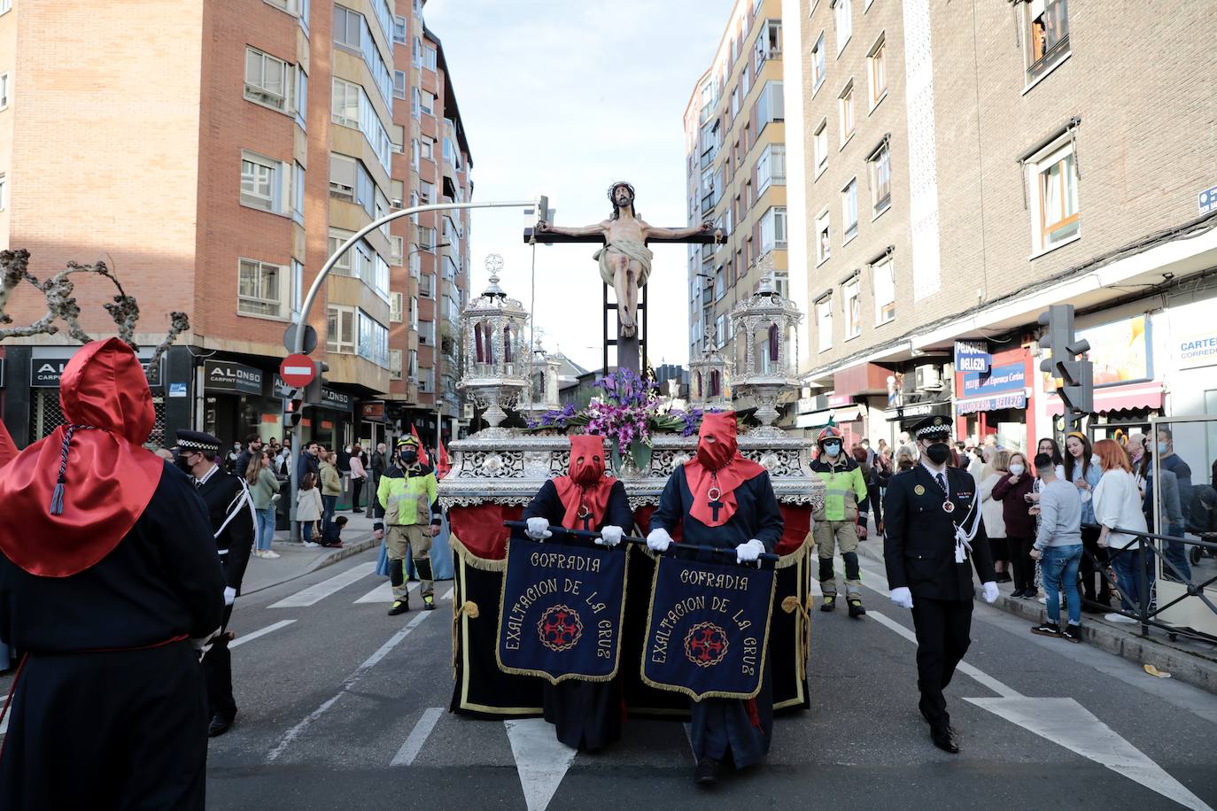 Fotos: Procesión de la Exaltación de la Luz en Valladolid (2/2)