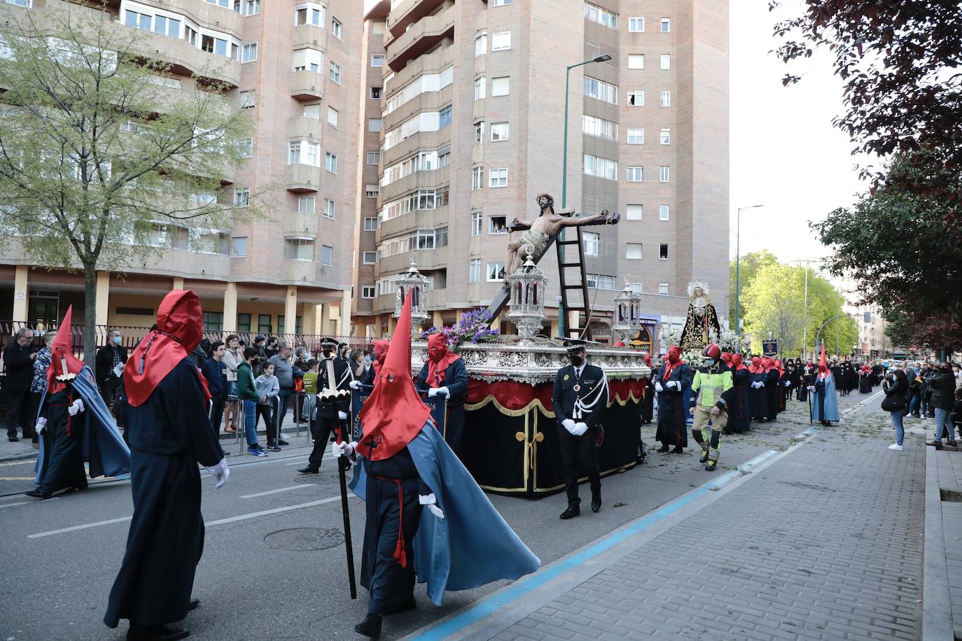 Fotos: Procesión de la Exaltación de la Luz en Valladolid (2/2)