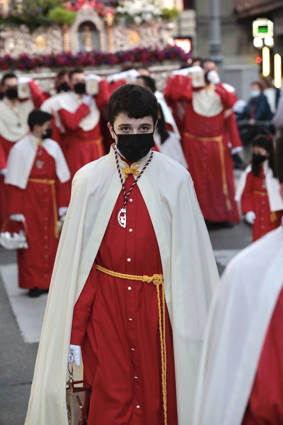 Fotos: Procesión del Cristo Despojado y Nuestra Señora de la Amargura en Valladolid