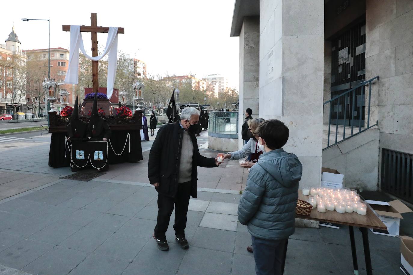 Fotos: Via Crucis del Viernes Santo en Valladolid