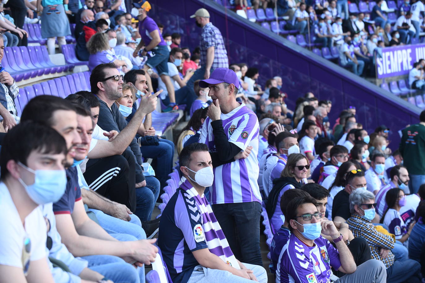 Fotos: Búscate en el grada del Real Valladolid-Almería (1/9)