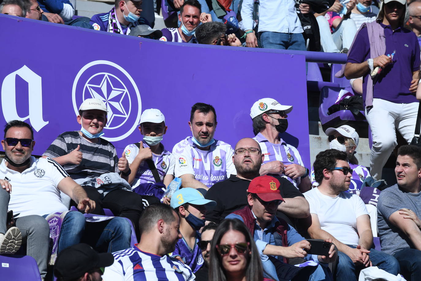 Fotos: Búscate en el grada del Real Valladolid-Almería (2/9)