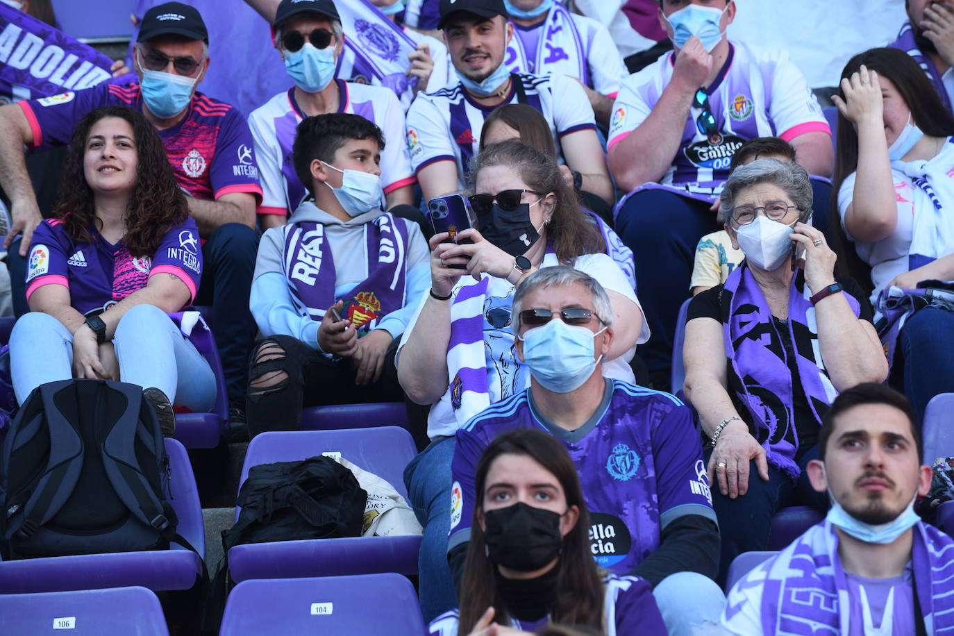 Fotos: Búscate en la grada del Real Valladolid-Almería (3/9)