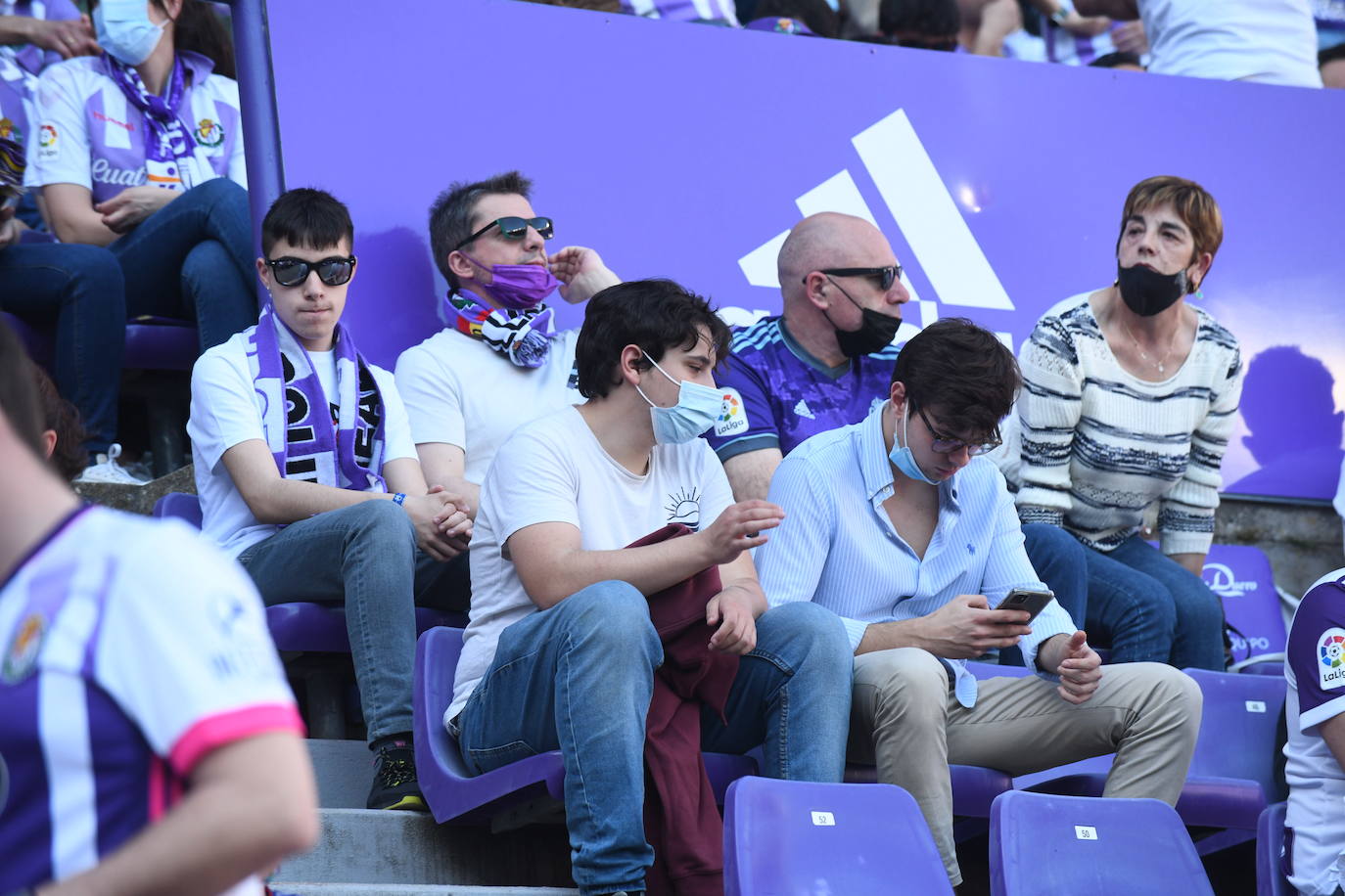 Fotos: Búscate en la grada del Real Valladolid-Almería (4/9)