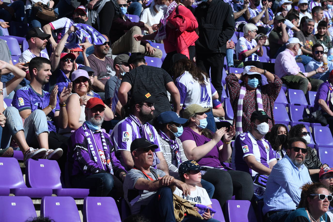 Fotos: Búscate en la grada del Real Valladolid-Almería (6/9)