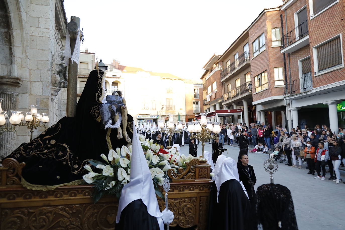 Fotos: Procesión General del Viernes Santo en Peñafiel (1/5)
