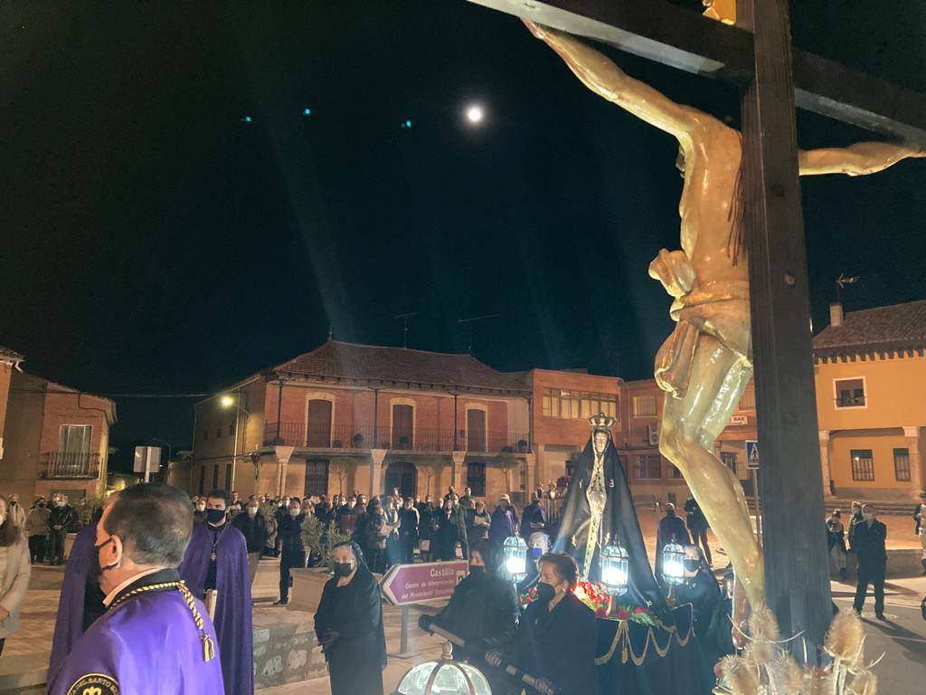 Fotos: Procesión del Santo Entierro de Torrelobatón