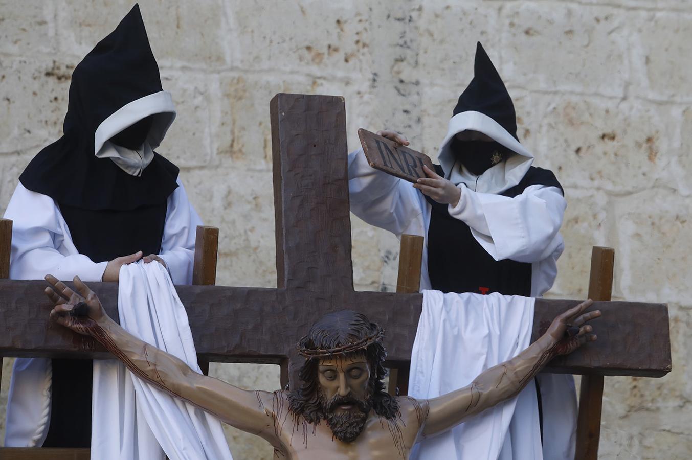 Fotos: Viernes Santo en Palencia: Función del Descendimiento