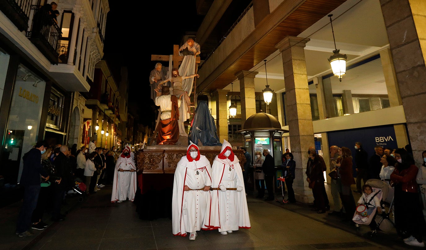 Fotos: Viernes Santo: Procesión del Santo Entierro