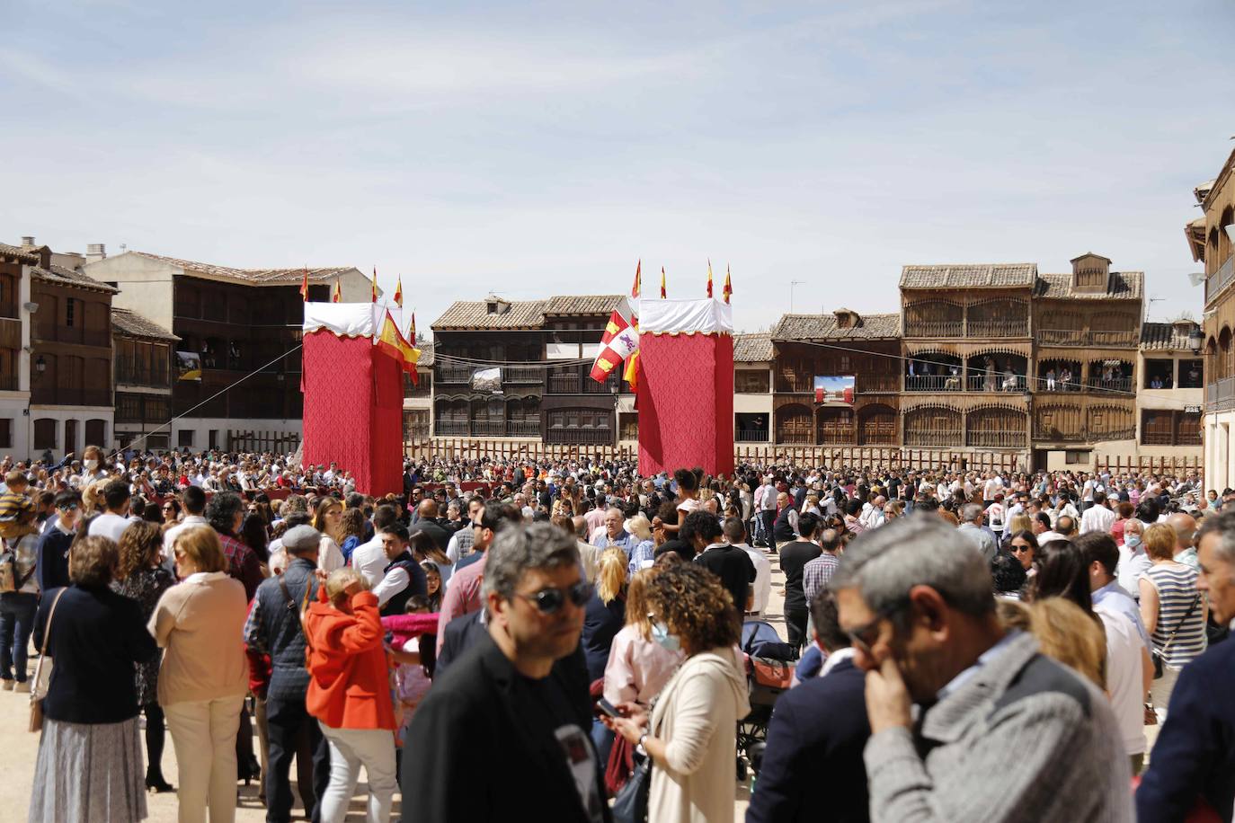 Fotos: Bajada del ángel en Peñafiel (1/2)