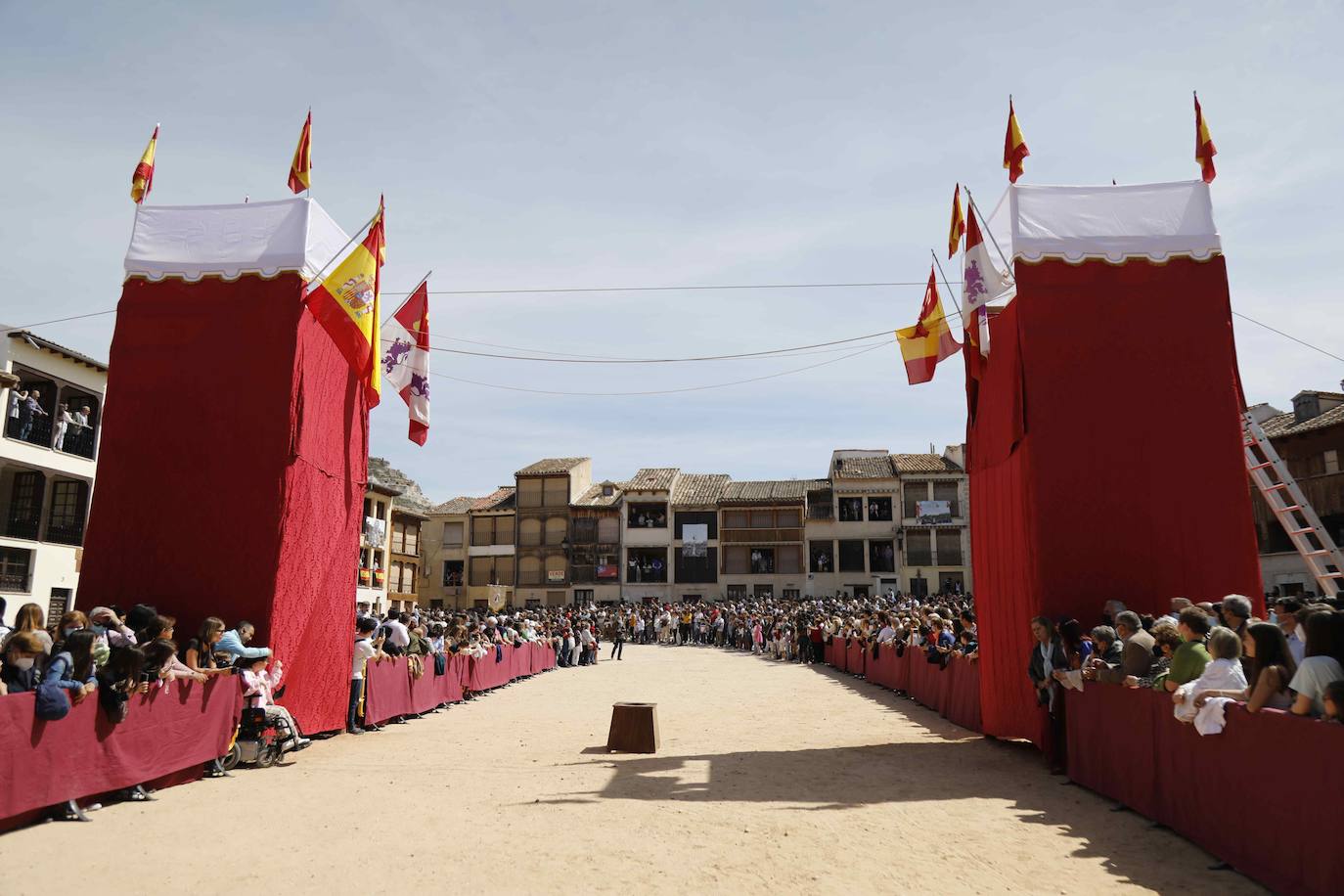 Fotos: Bajada del ángel en Peñafiel (1/2)