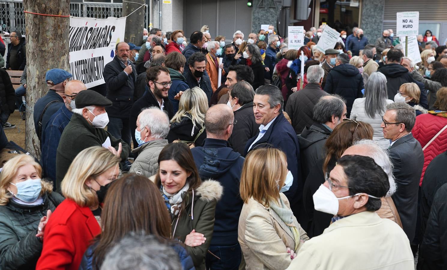 Fotos: Manifestación en Valladolid para exigir que se retome el proyecto de soterramiento