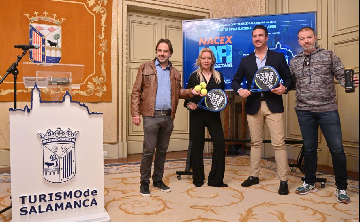 Participantes en la presentación del evento depotivo. 