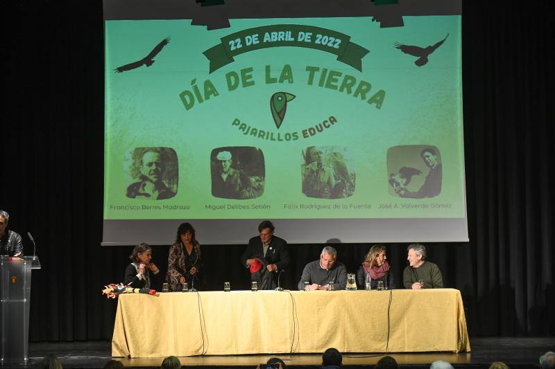 Ponentes en la conferencia organizada por Pajarillos Educa en el Centro Cívico Zona Este. 