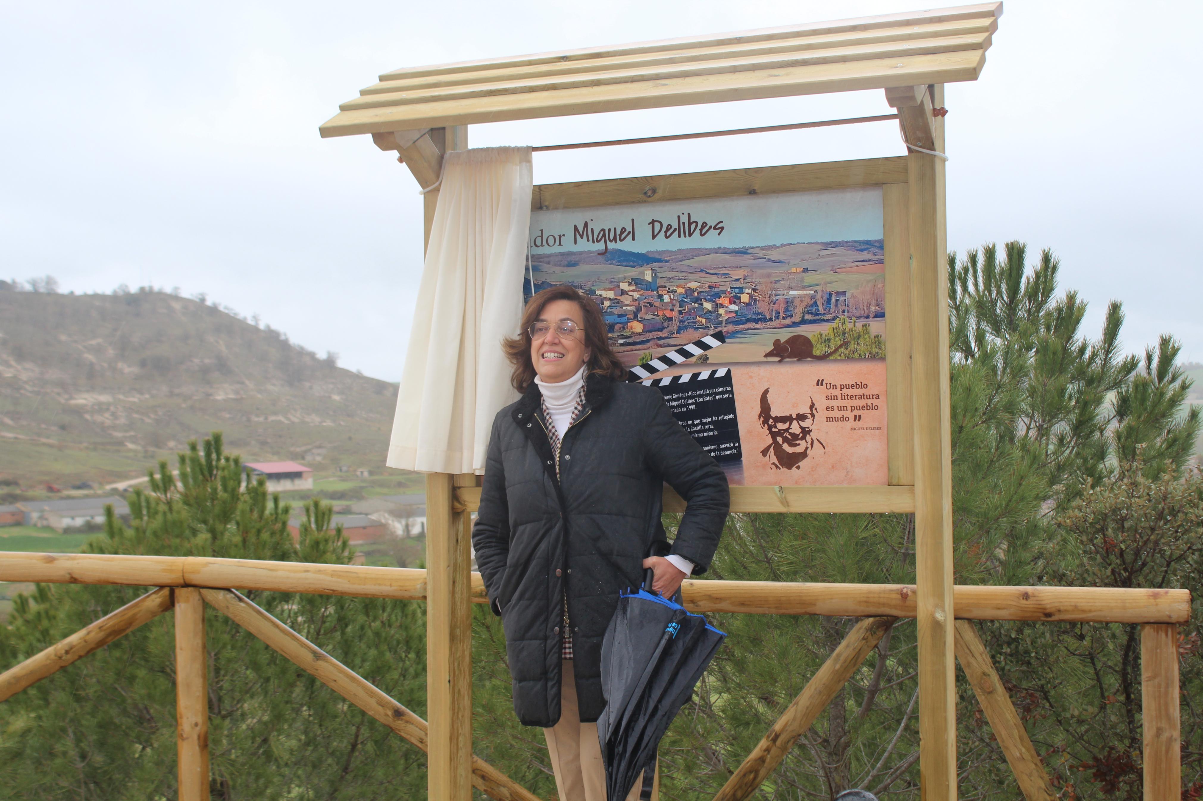 Coincidiendo con el Día del Libro y la Fiesta de Castilla y León, Valdecañas de Cerrato inauguró el Mirador Miguel Delibes