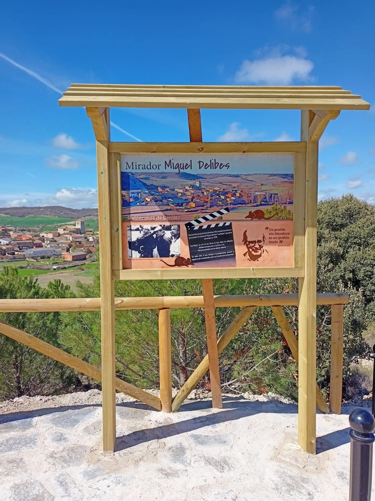 Coincidiendo con el Día del Libro y la Fiesta de Castilla y León, Valdecañas de Cerrato inauguró el Mirador Miguel Delibes