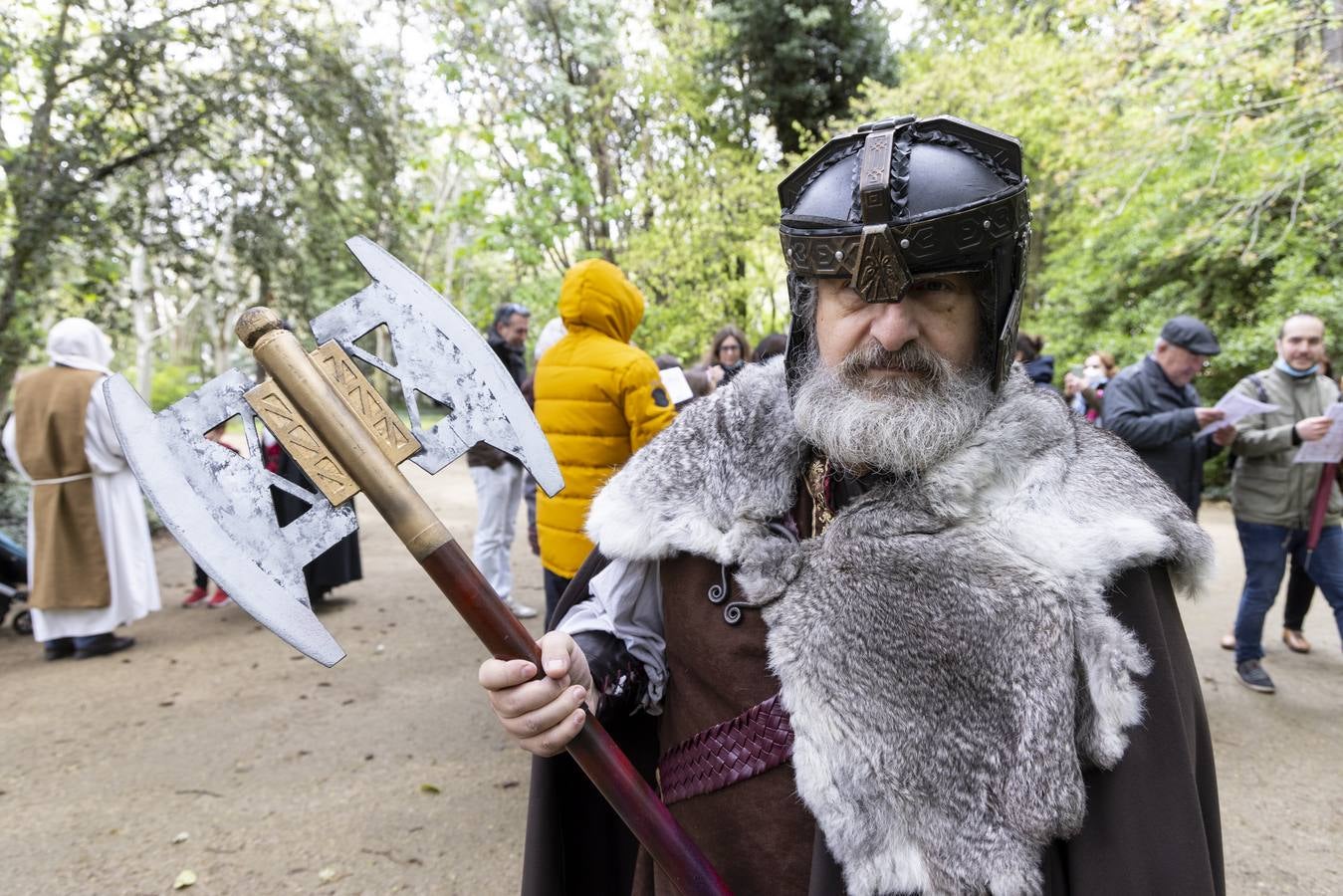 Fotos: Gincana literaria teatralizada en el Campo Grande de Valladolid