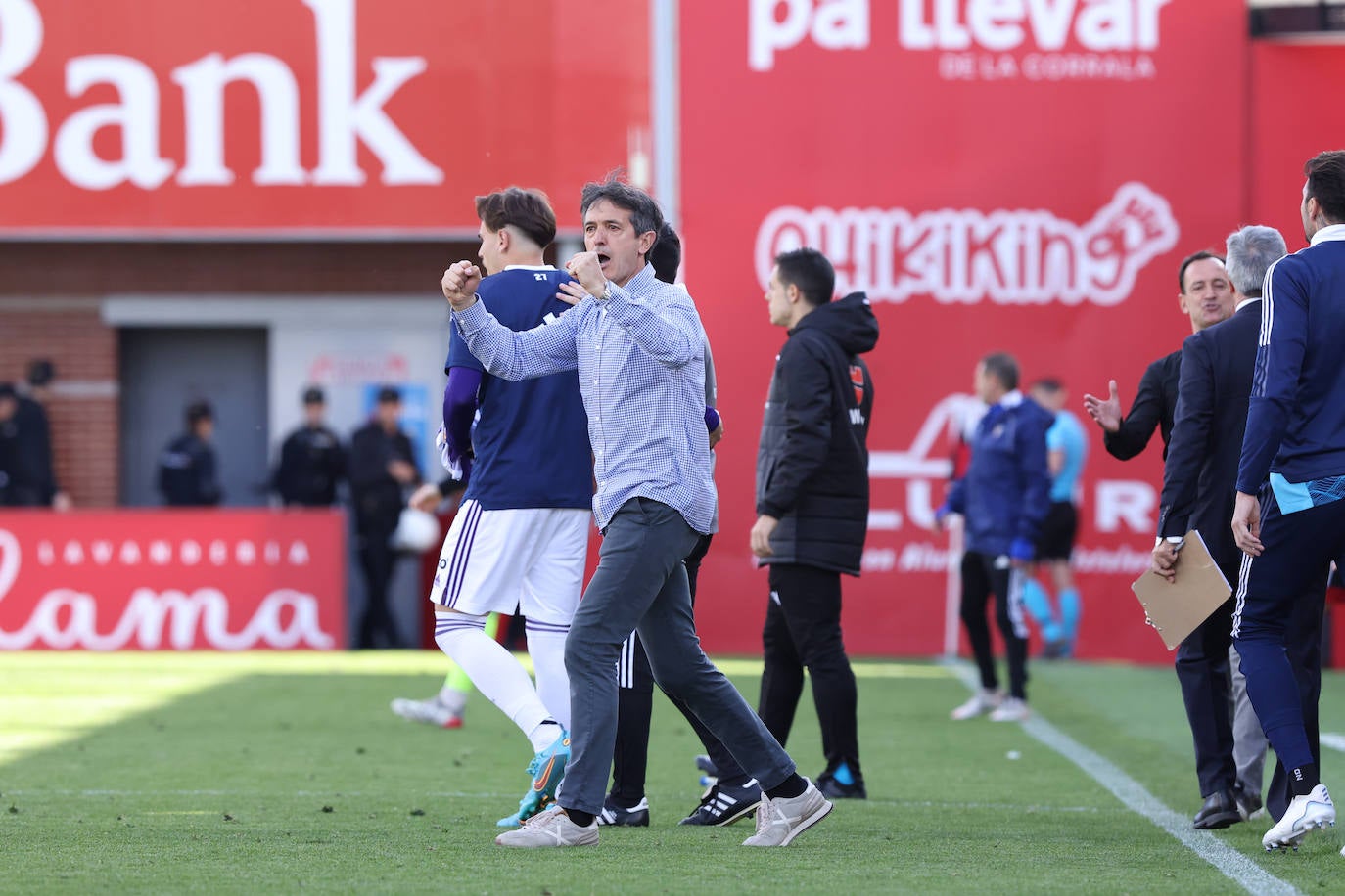 Fotos: Mirandés 0-1 Real Valladolid (2/2)