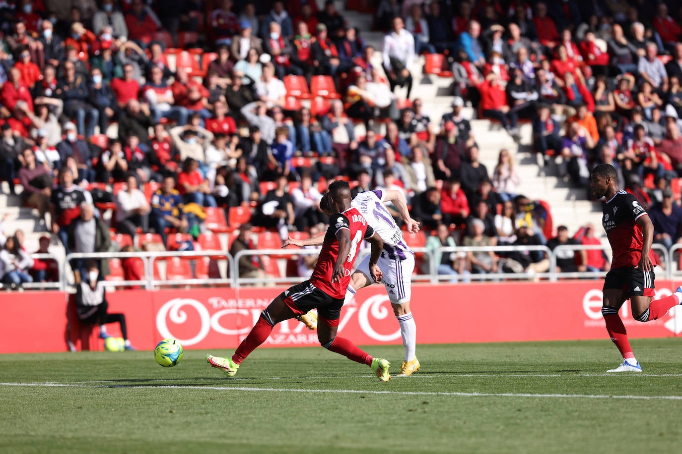 Fotos: Mirandés 0-1 Real Valladolid (2/2)