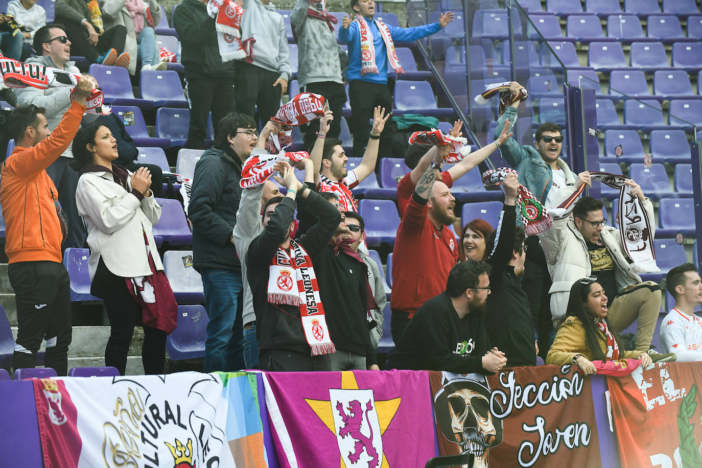 Empate a tres goles entre Valladolid Promesas y Cultural Leonesa.