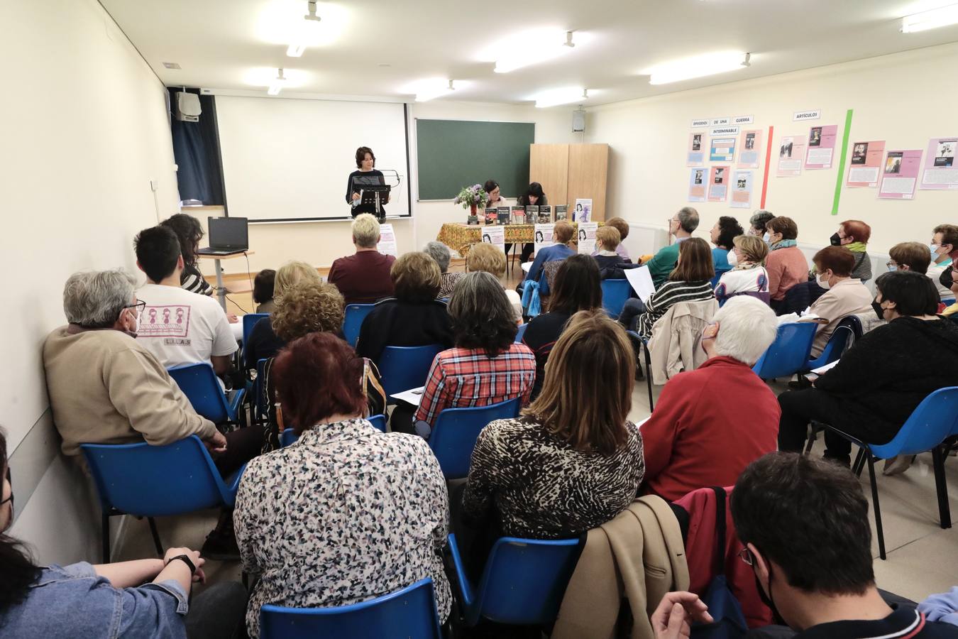 Fotos: Homenaje a Almudena Grandes en La Rondilla