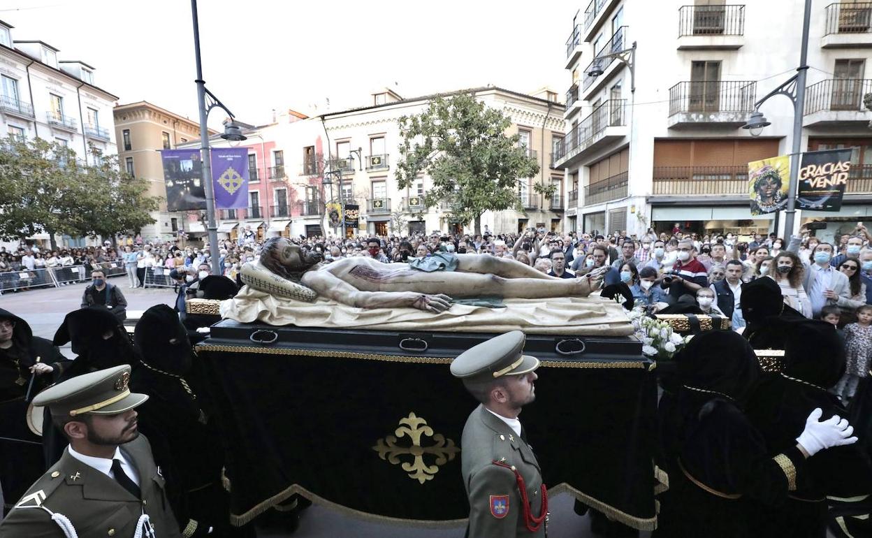 Procesión del Santo Entierro de Cristo de Valladolid el Viernes Santo.