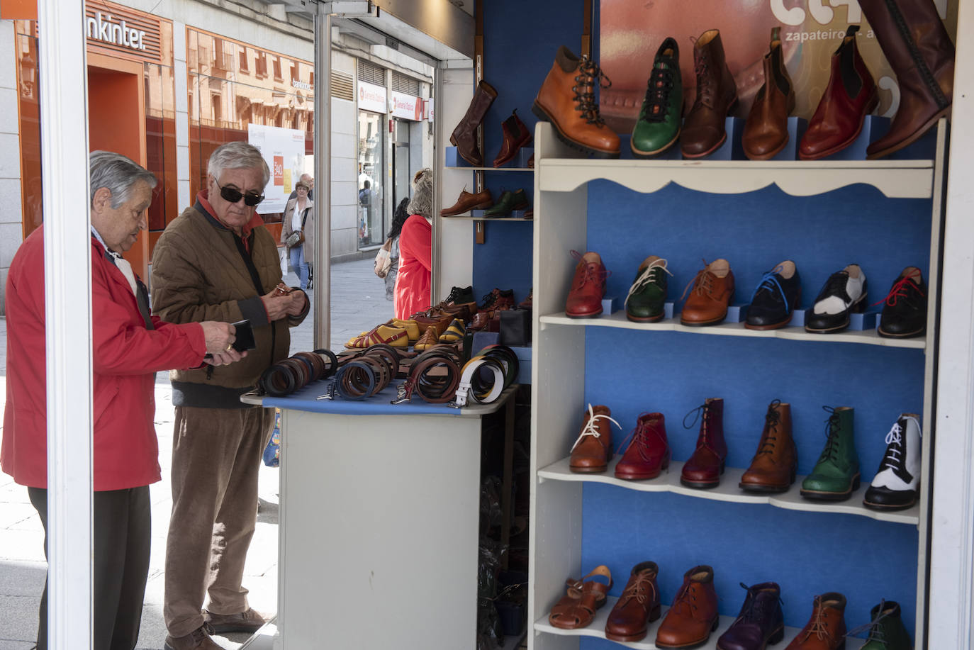 Primer día de la Feria de Artesanía de Segovia.