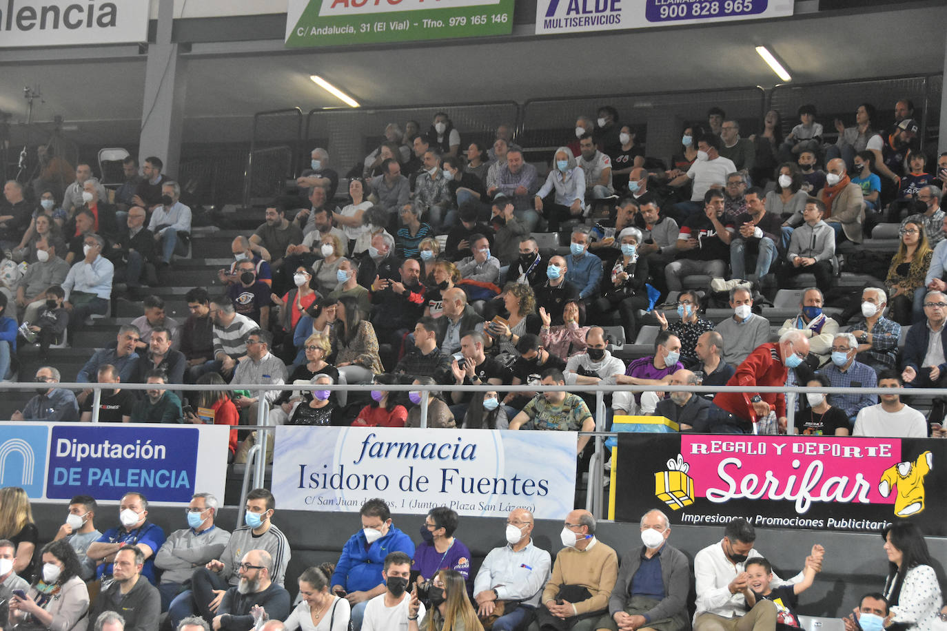 Fotos: El Palencia Baloncesto regresa a la victoria