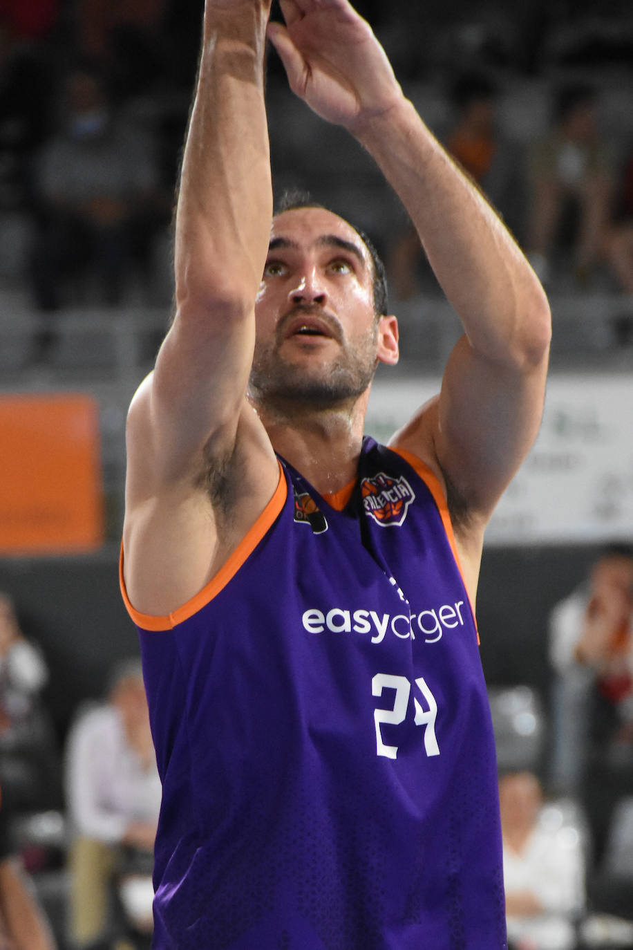 Fotos: El Palencia Baloncesto regresa a la victoria