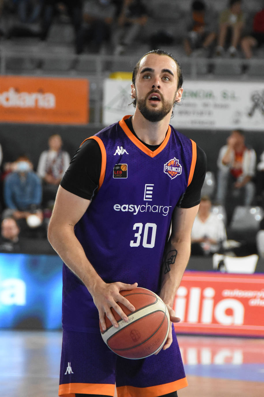 Fotos: El Palencia Baloncesto regresa a la victoria