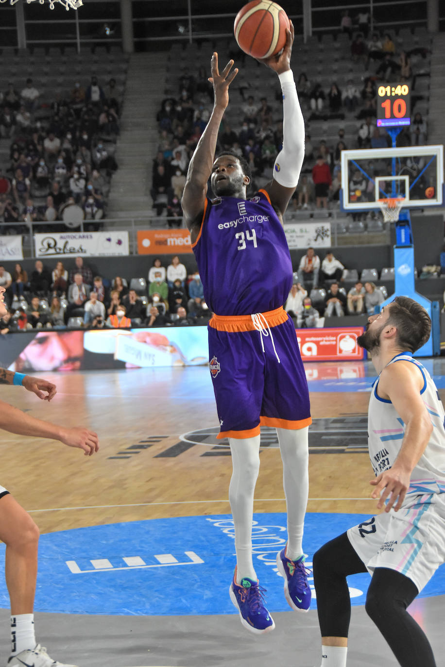 Fotos: El Palencia Baloncesto regresa a la victoria