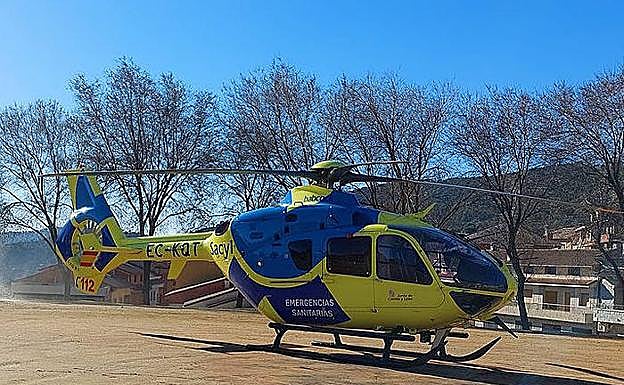 Cinco jóvenes heridos, uno de ellos grave, en un accidente en Saldaña