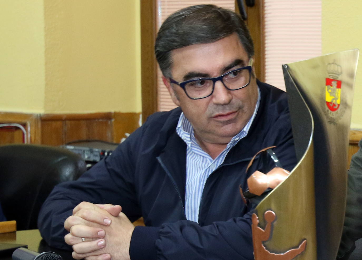 Julián Mateo, presidente del Viveros Herol Balonmano Nava.