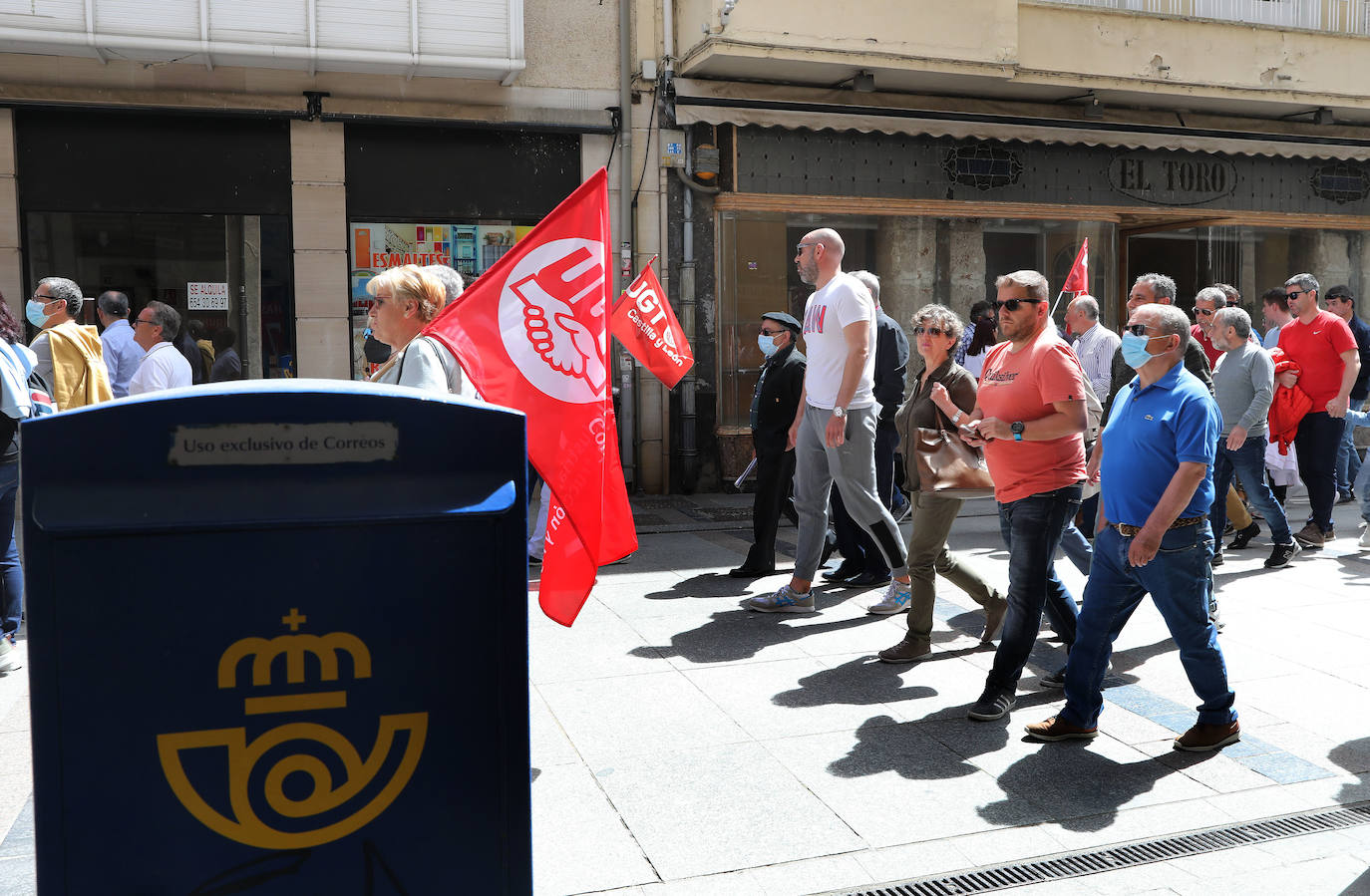 Fotos: Manifestación del Primero de Mayo en Palencia