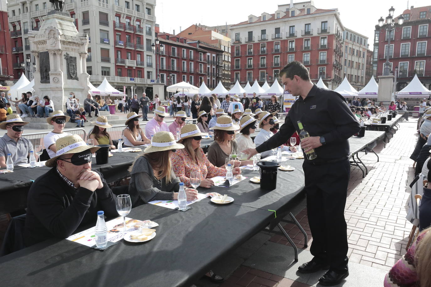 Fotos: Segunda jornada de Plaza Mayor del Vino en Valladolid (3/4)