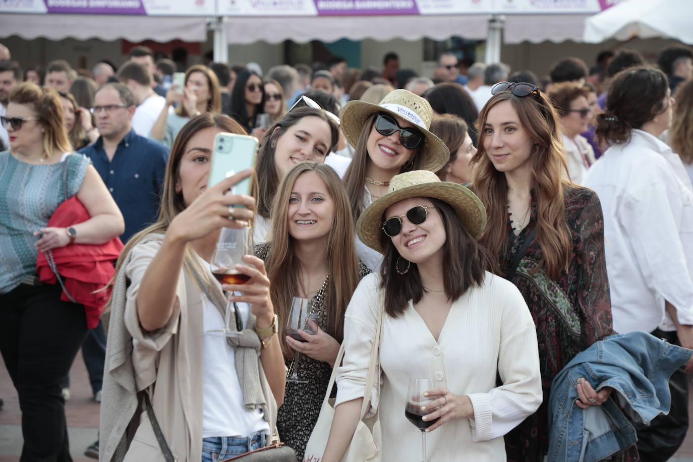 Fotos: Segunda jornada de Plaza Mayor del Vino en Valladolid (4/4)