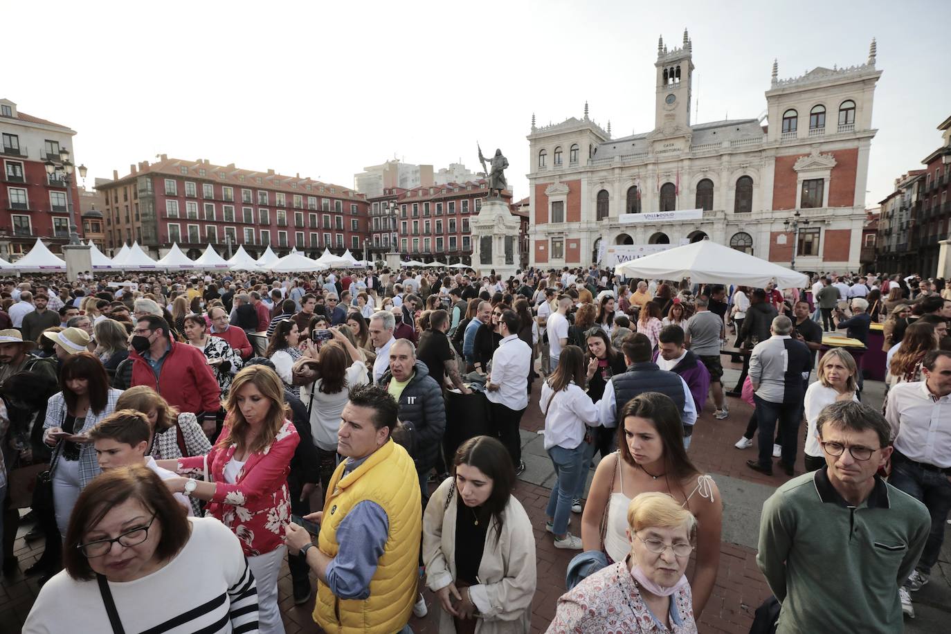 Fotos: Segunda jornada de Plaza Mayor del Vino en Valladolid (4/4)