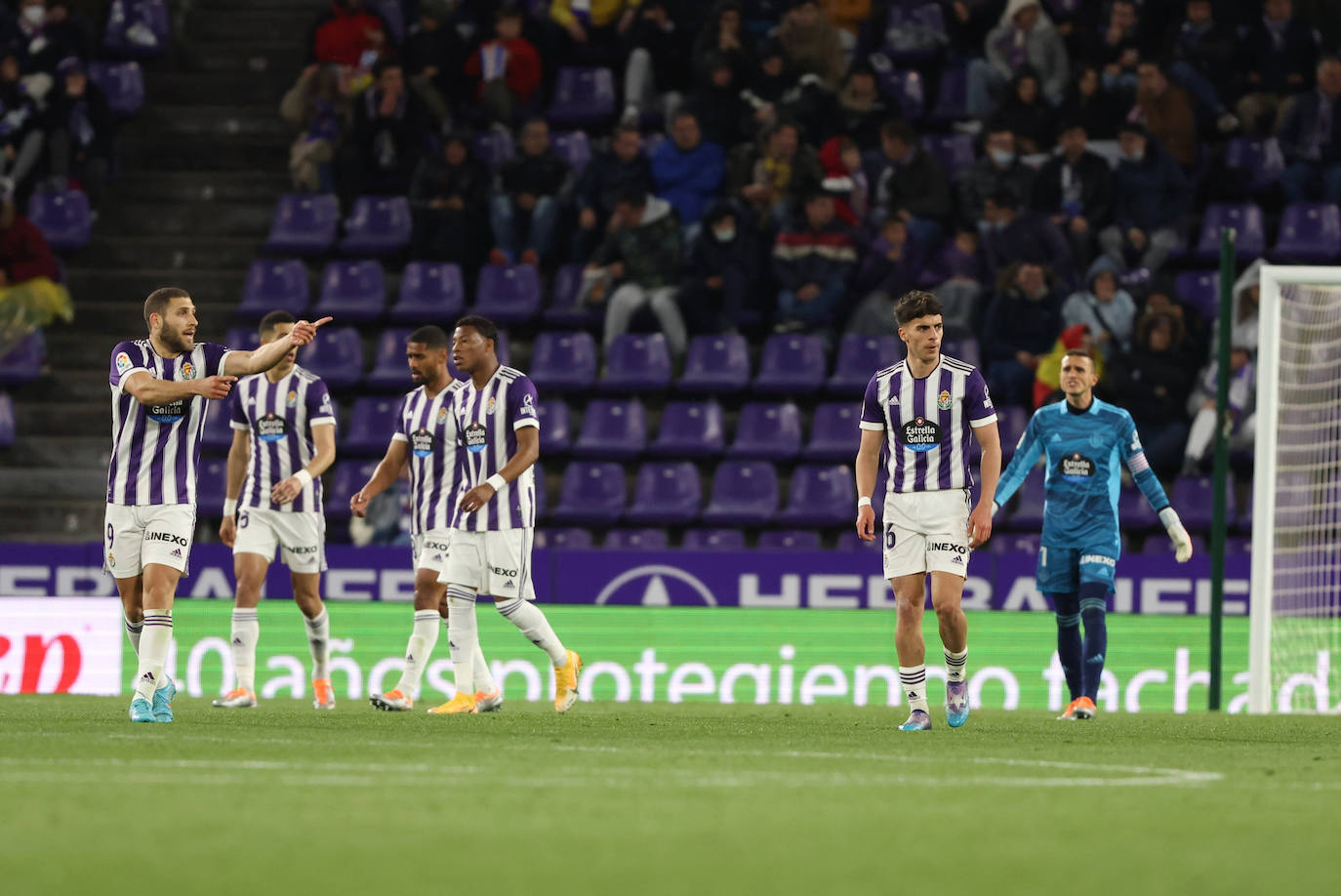 Las imágenes del encuentro entre el Real Valladolid y la Real Sociedad. 