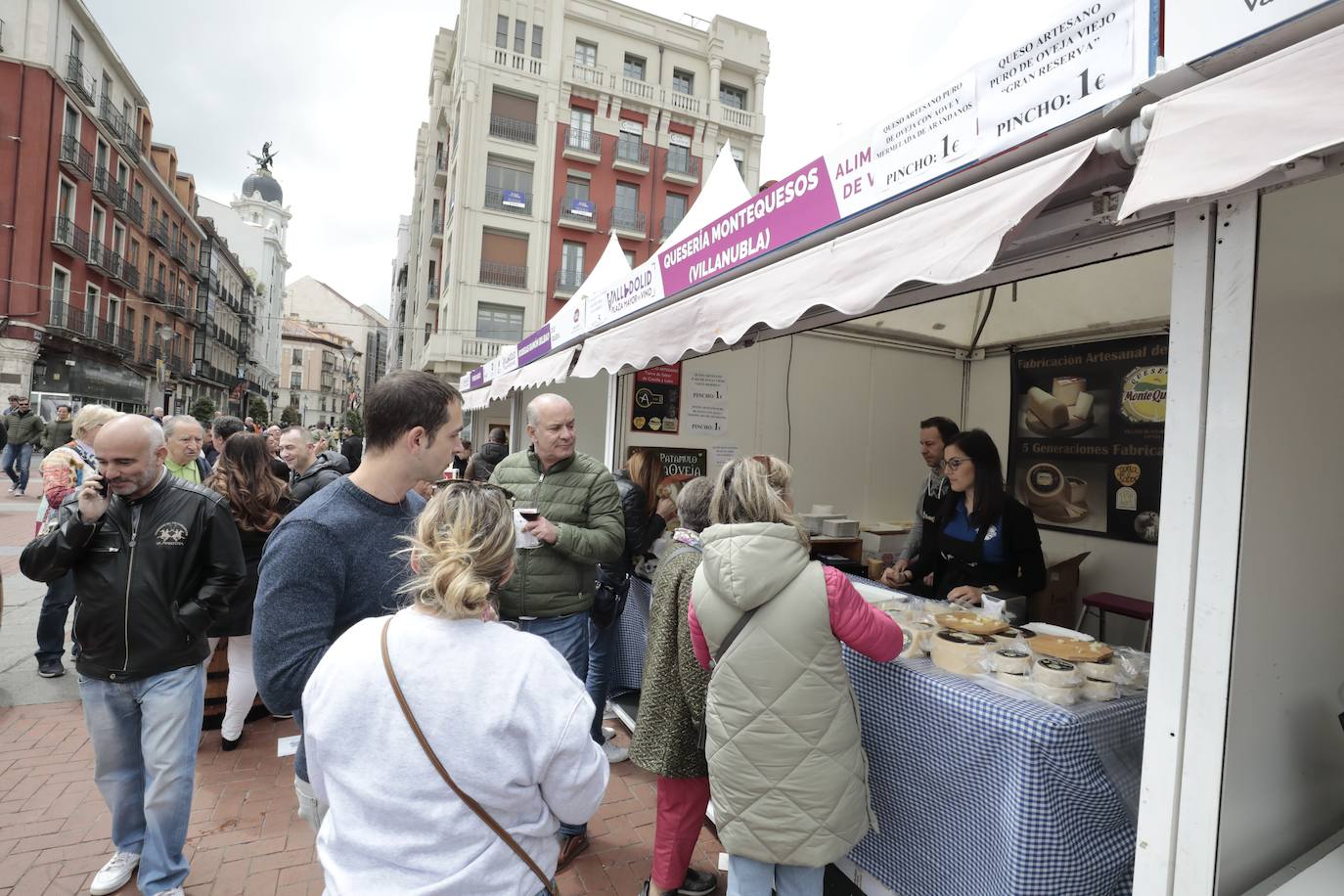 La jornada del lunes en la Plaza Mayor del Vino. 