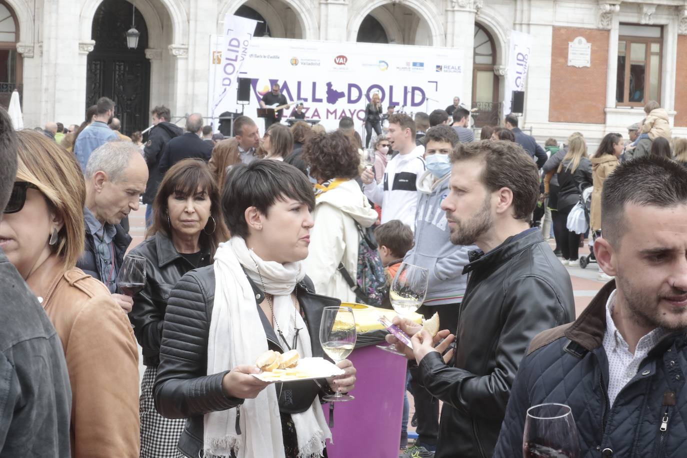 La jornada del lunes en la Plaza Mayor del Vino. 