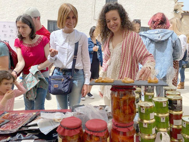 Magdalena Rodríguez y Noemí Otero, en el festival.