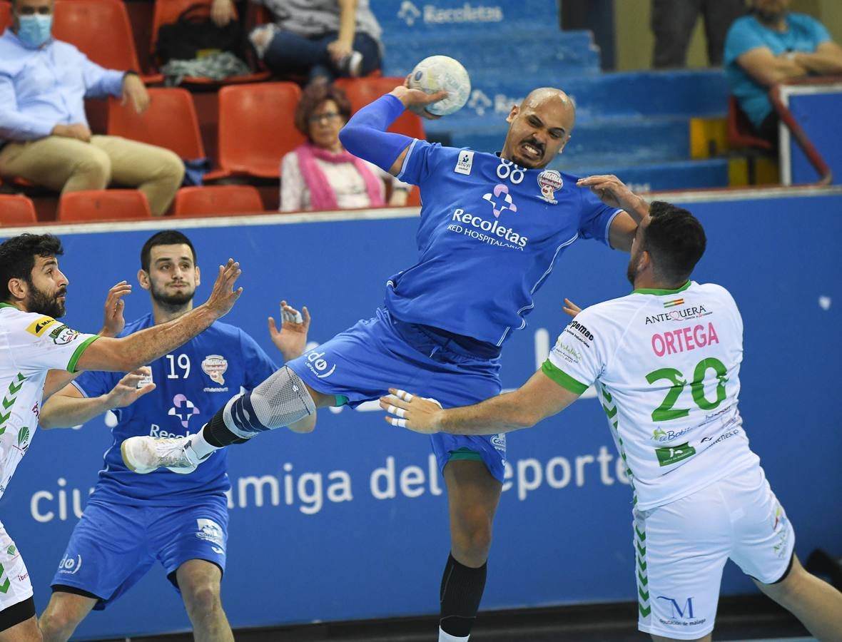 Fotos: Recoletas Atlético Valladolid 29- 28 Antequera