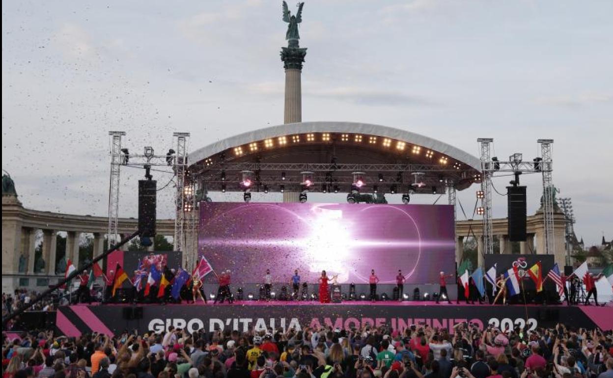 Presentación del Giro de Italia en Budapest. 