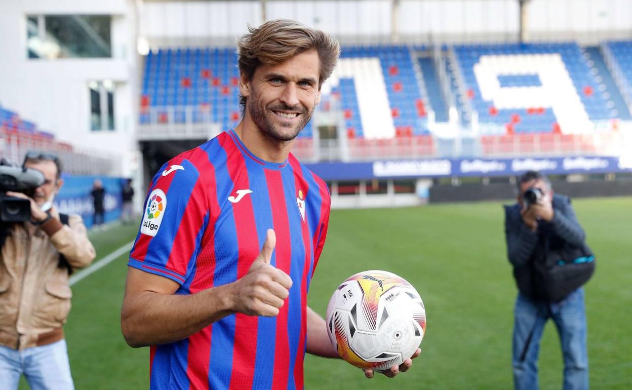 Fernando Llorente, en su presentación como jugador del Eibar. 