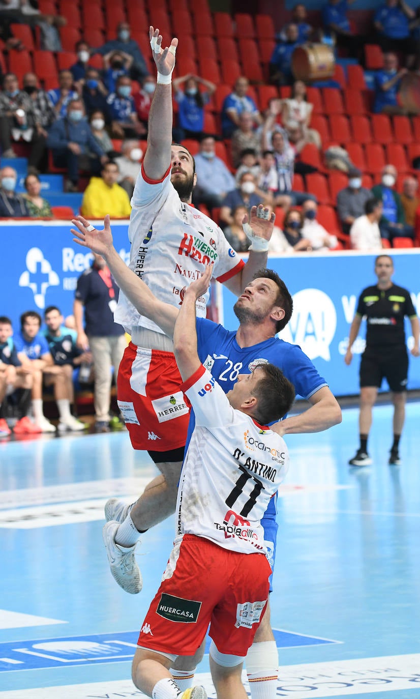 Fotos: Recoletas 28-28 Balonmano Nava (1/2)