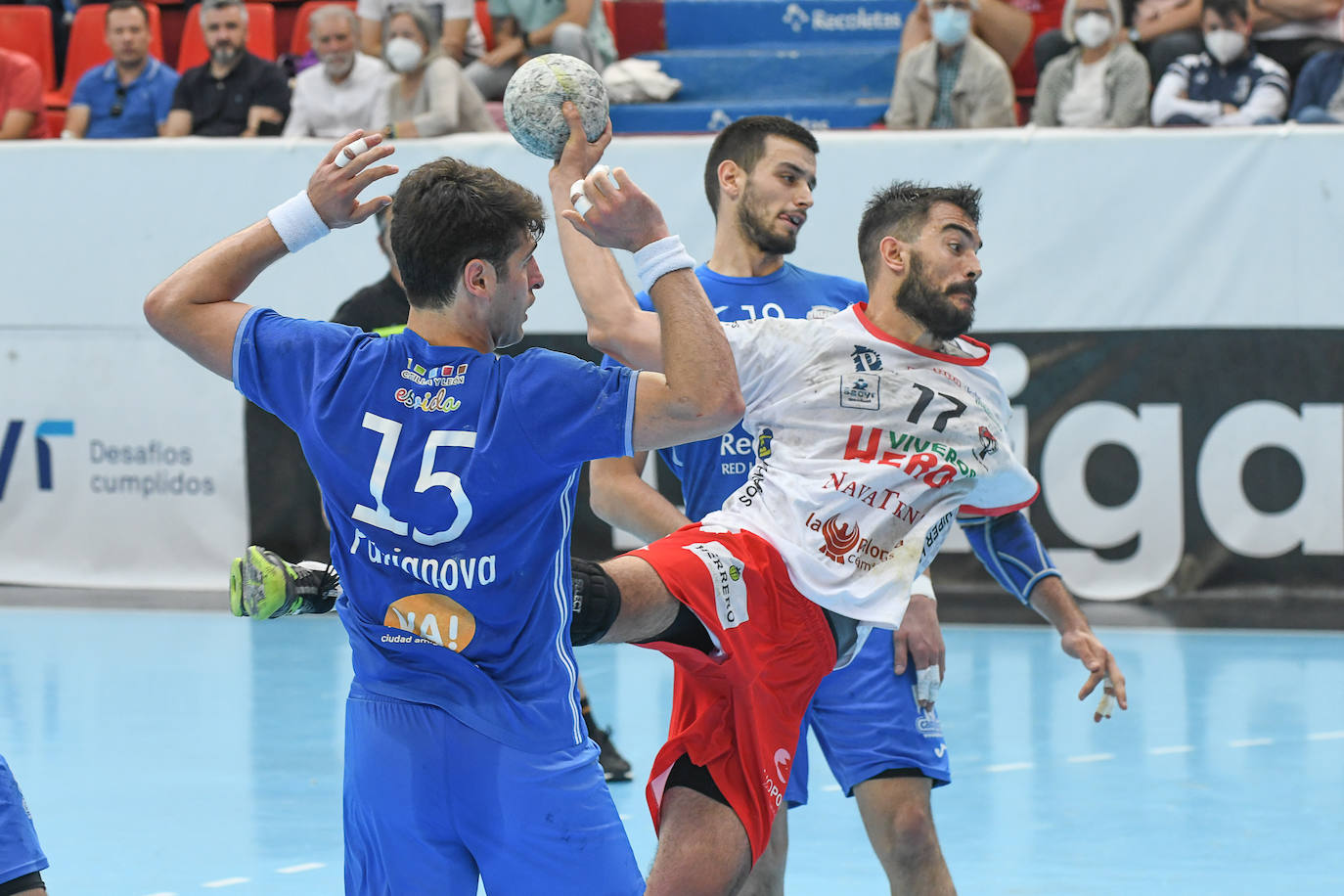 Fotos: Recoletas 28-28 Balonmano Nava (2/2)