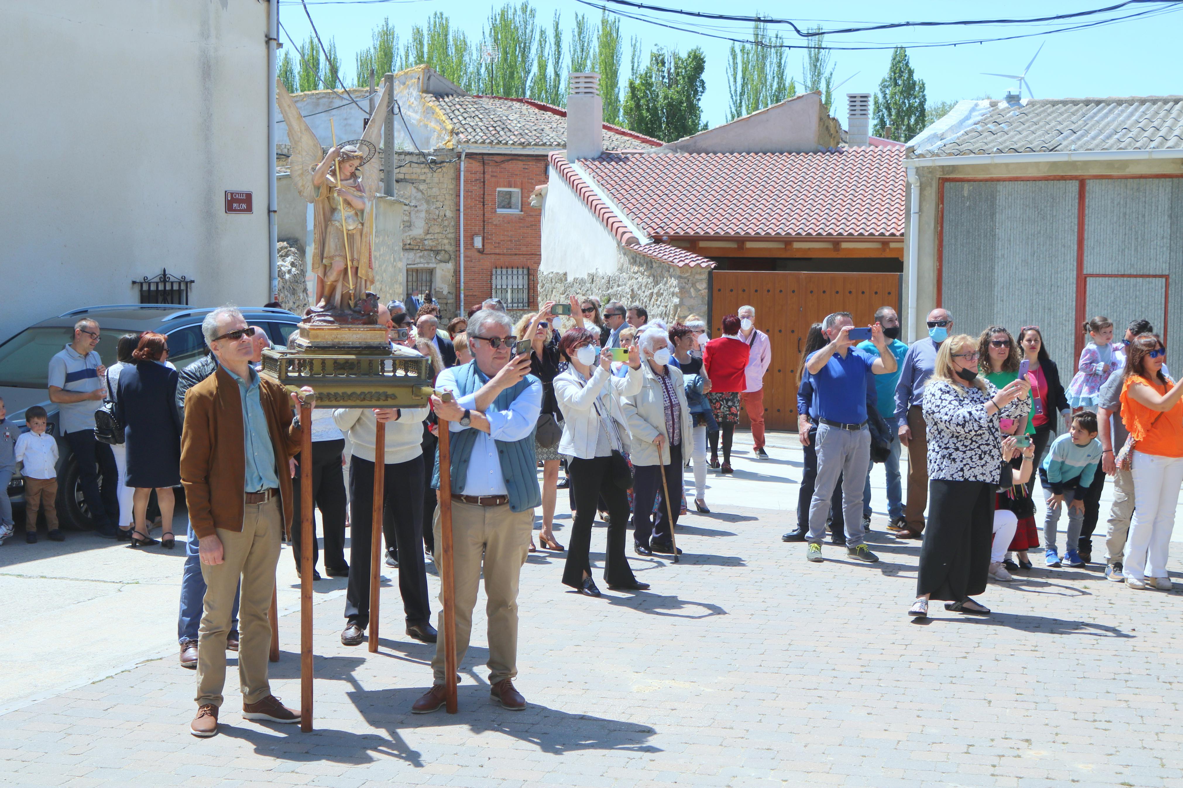 Los hornilleros danzaron en honor a San Miguel Arcángel