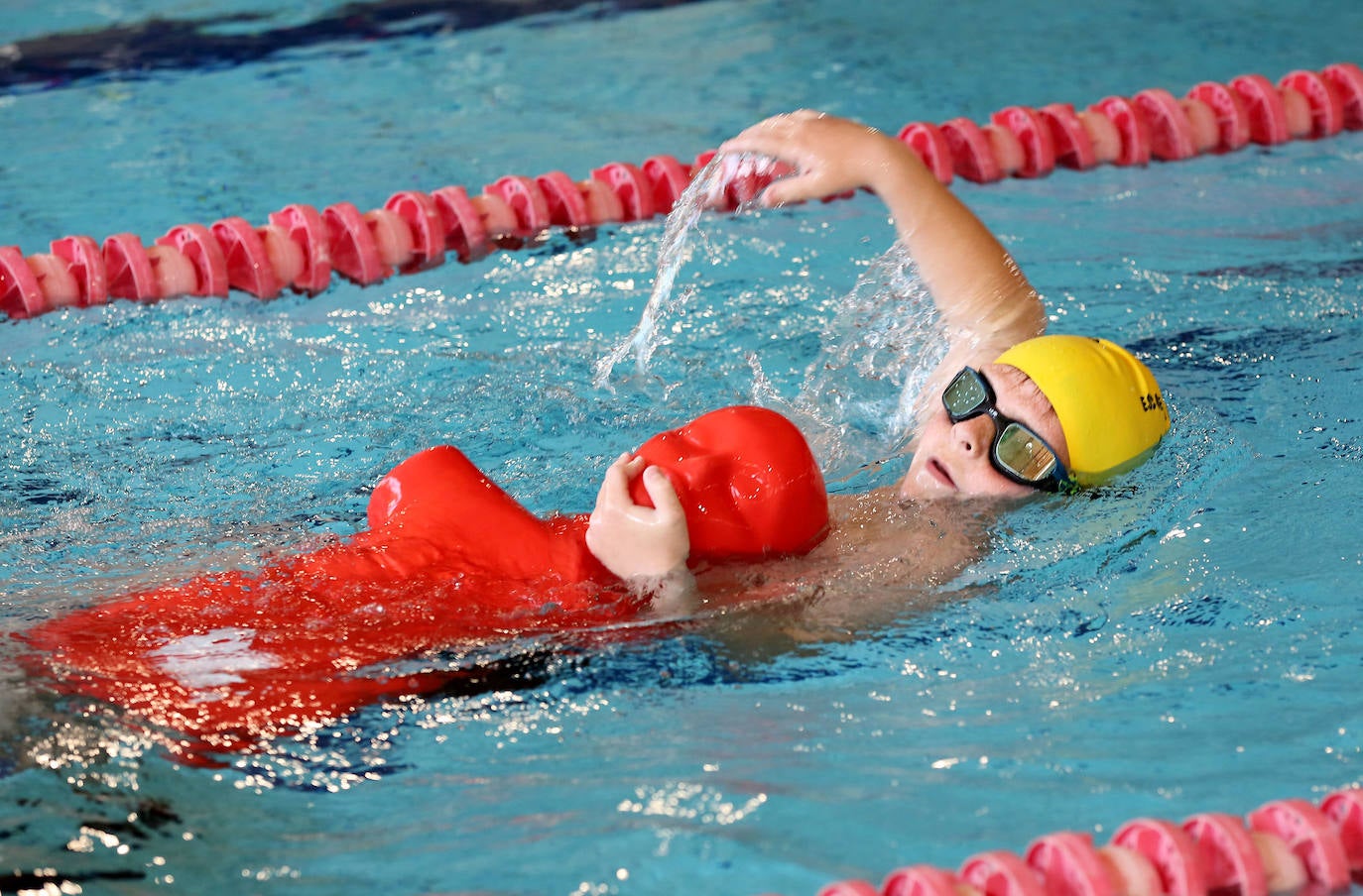 Fotos: Primera jornada de Salvamento y Socorrismo de los Juegos Escolares en Valladolid