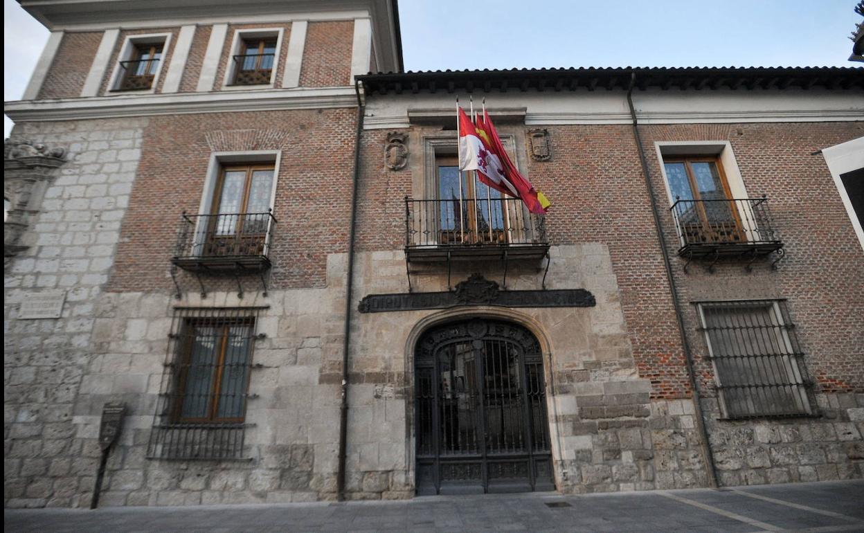 Palacio de Pimentel, sede de la Diputación de Valladolid.