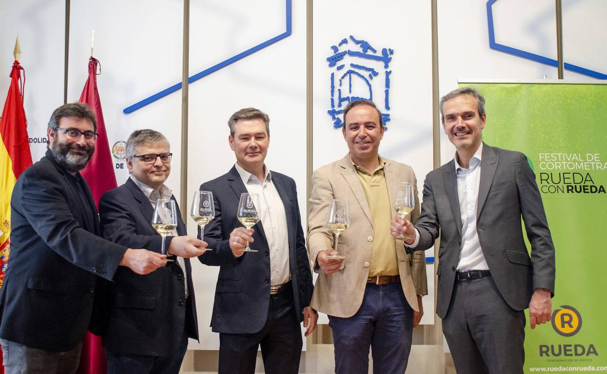 Pedro del Río, Jaime Alonso de Linaje, Carlos Yllera, Víctor Alonso Monge y Santiago Mora. 